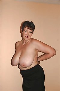 buxom Lou