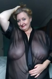 Hoodyman SSBBW 283 : big pigs exposed forever.